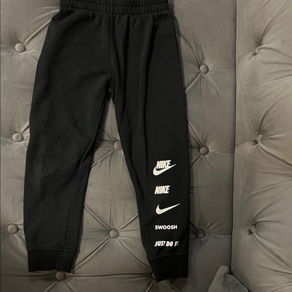 Nike Kids Black Sweatpants with Logo Accents